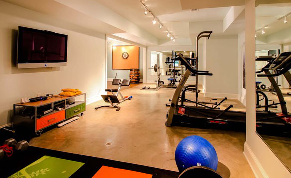 home gym with equipment