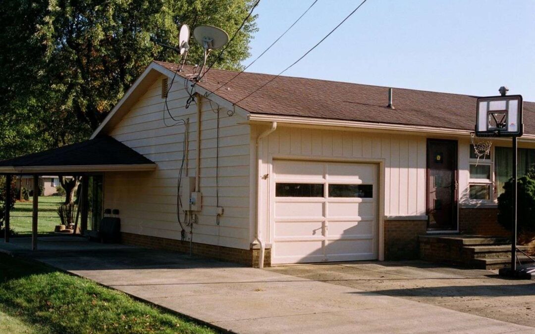 What Are The Top Ideas To Renovate A Small Garage?