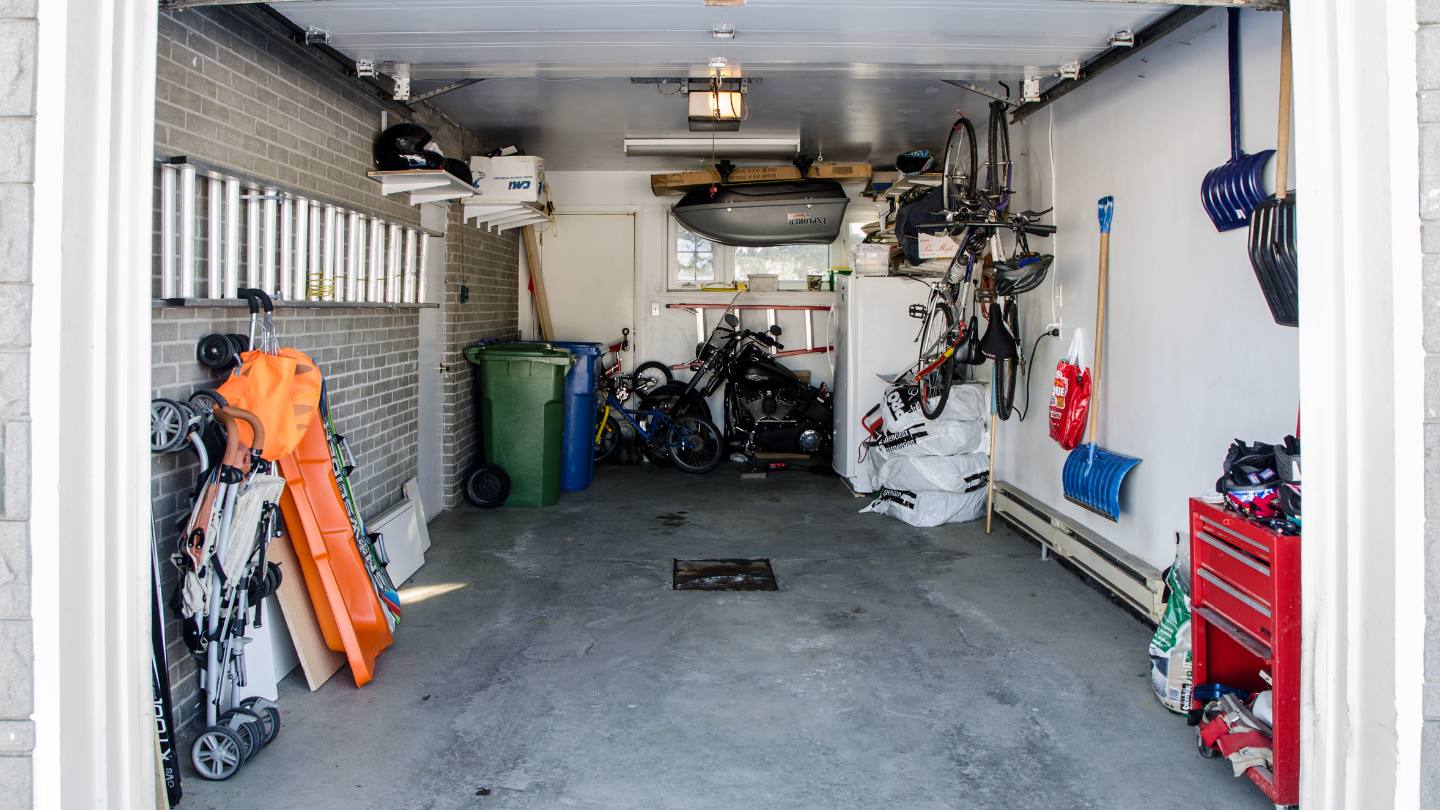 how do you declutter and organise your garage 1