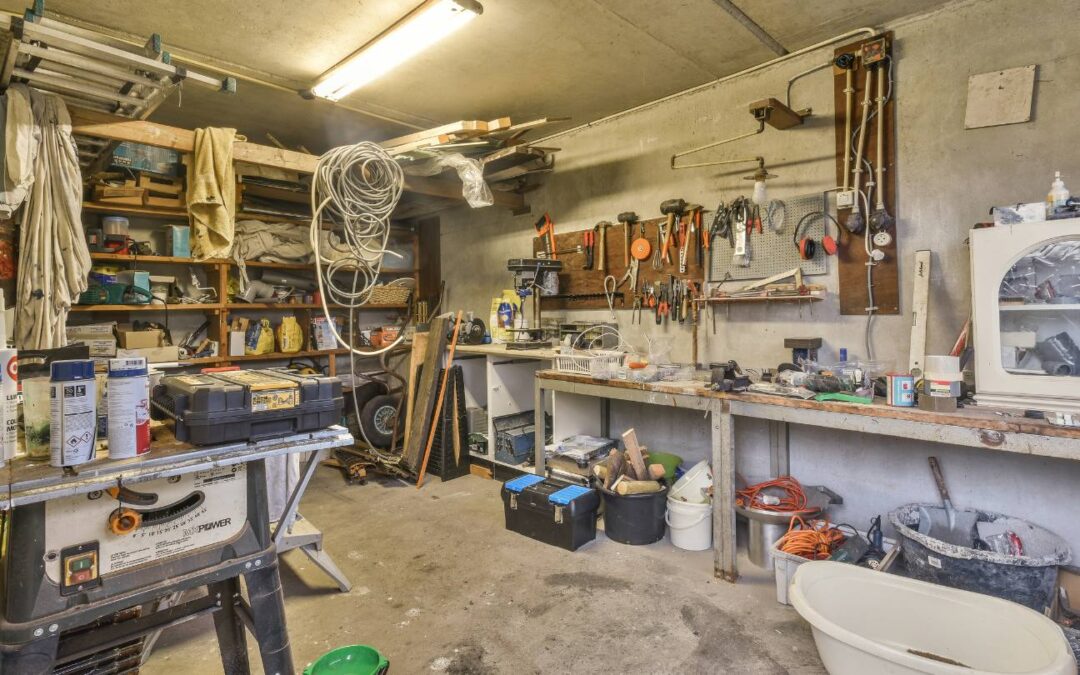 How to Create a Garage Storage System that Grows with Your Needs
