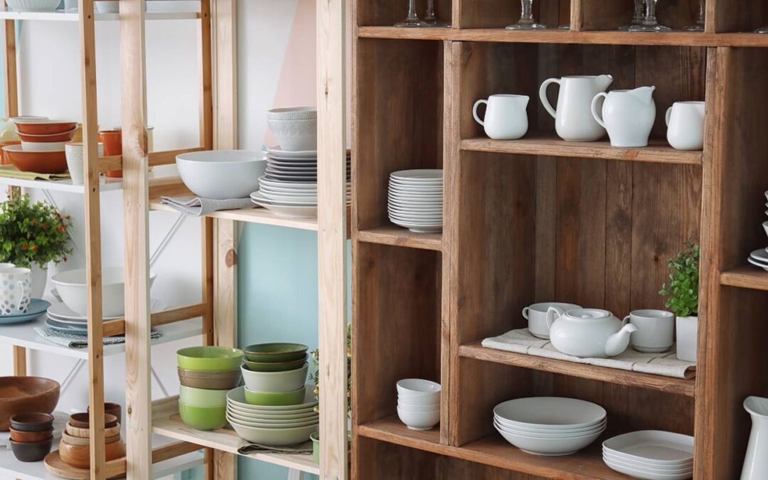 Minimalist Living: Decluttering with Simple Shelving Solutions