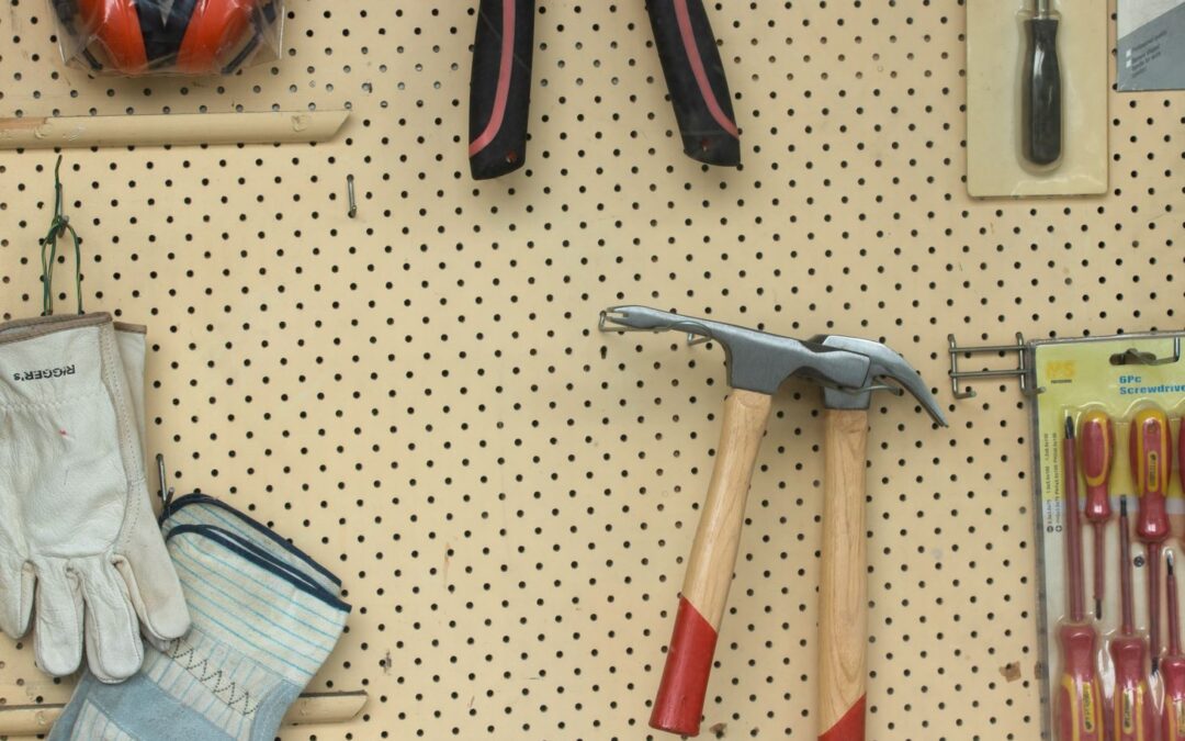 The Ultimate Guide to Garage Cabinet Materials