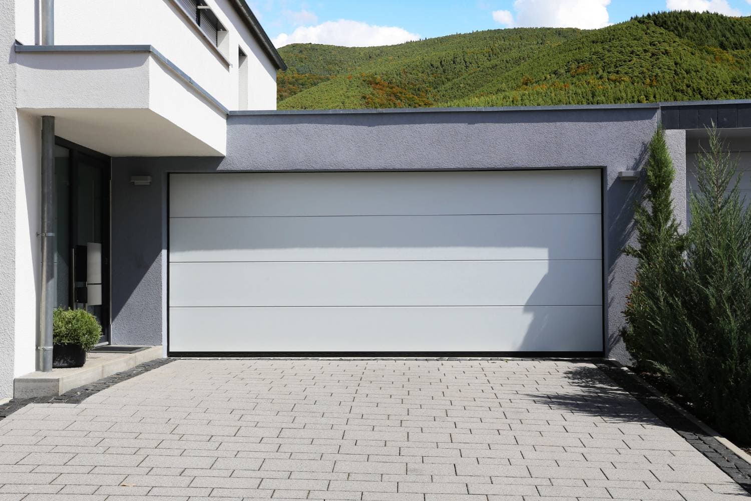 9 effective garage door security tips for safer storage 2