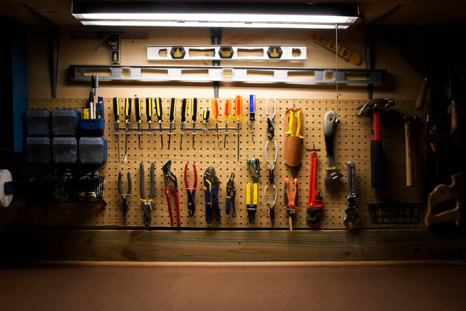 how to build a workbench in your garage 1